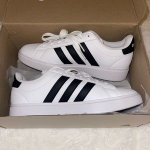 NWT ADIDAS GRAND COURT 2.0